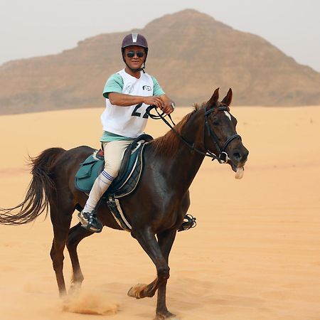 Готель Wadi Rum Caeser Camp Екстер'єр фото