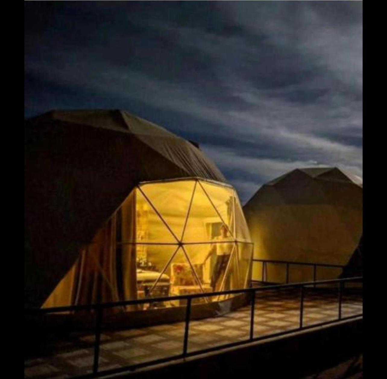 Готель Wadi Rum Caeser Camp Екстер'єр фото