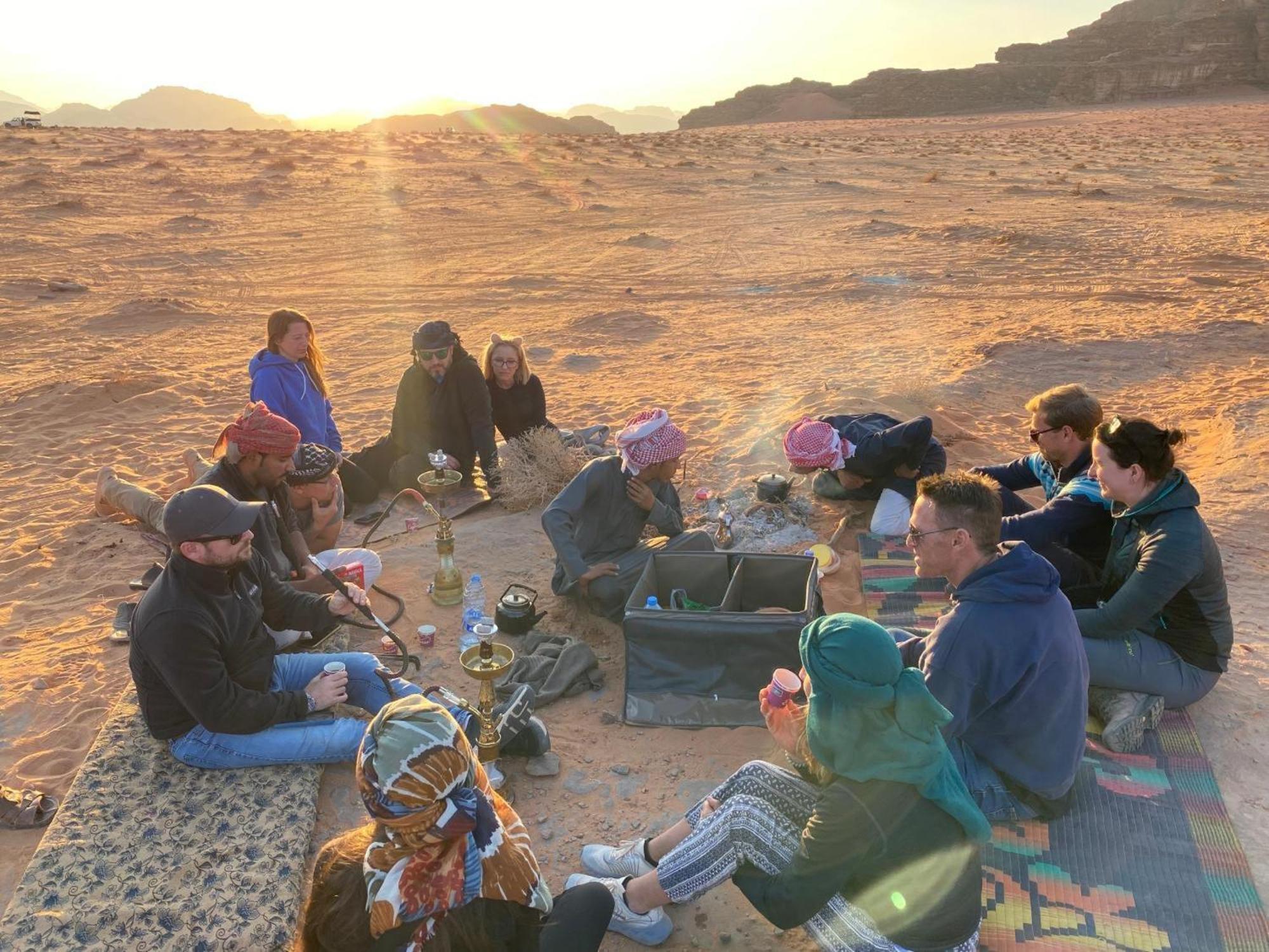 Готель Wadi Rum Caeser Camp Екстер'єр фото
