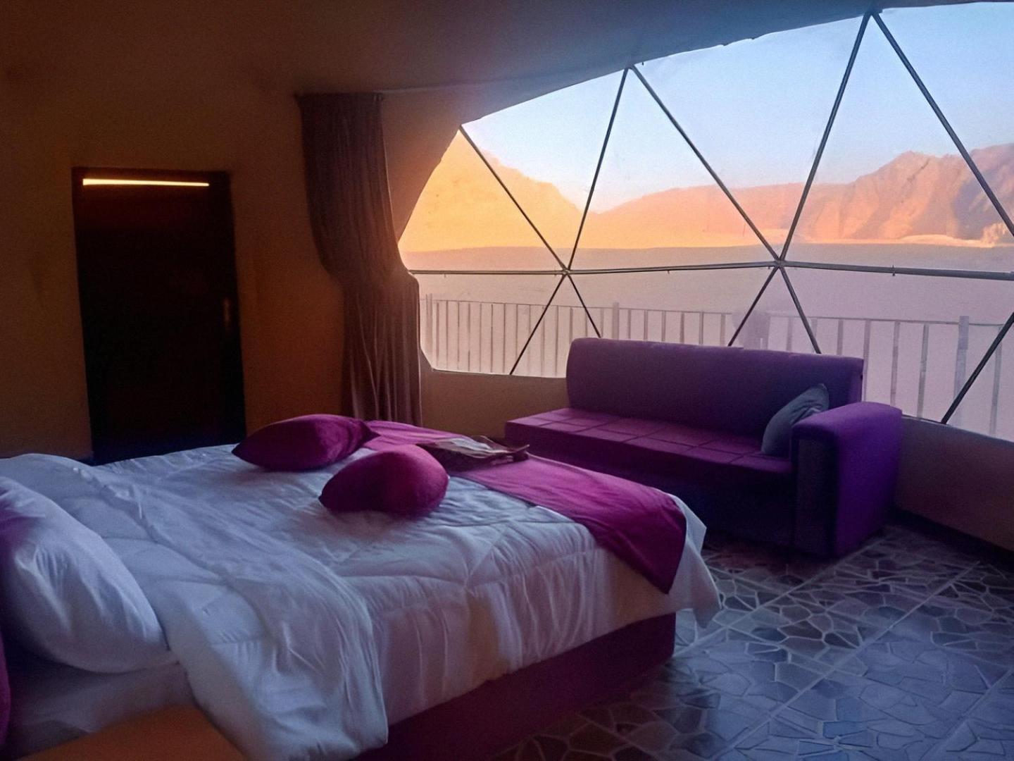 Готель Wadi Rum Caeser Camp Екстер'єр фото